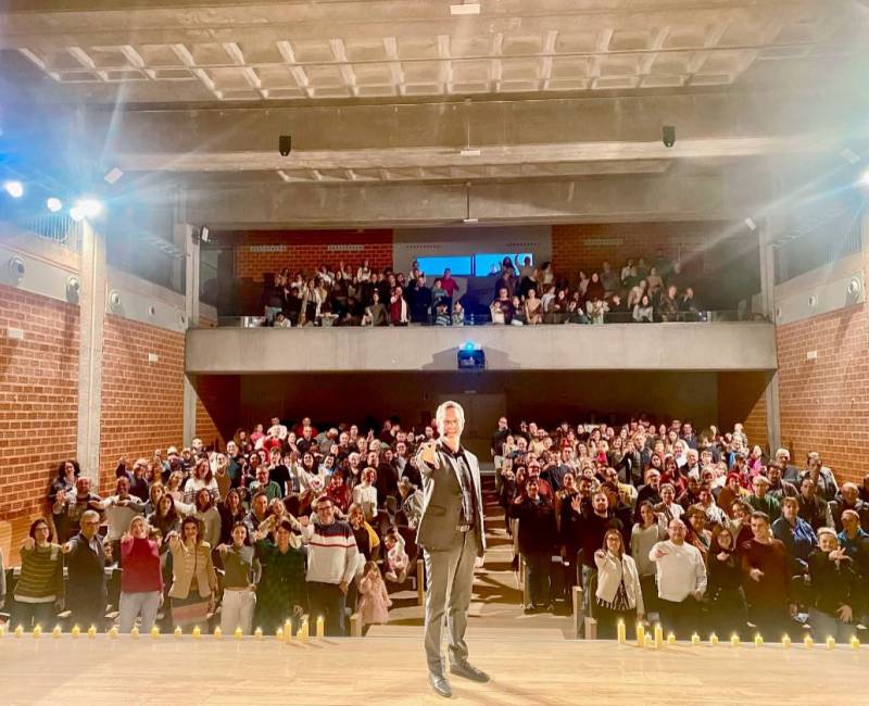 Entradas agotadas, lleno, aforo completo, Toni